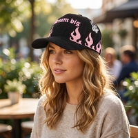 Casquettes de baseball en daim sport à visière incurvée, doublées satin, avec logo brodé 5 panneaux – Vente en gros, en stock