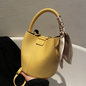 2024 New Cross Body Bag Large Capacity Handheld Bucket Bag Wholesale Women Handbags Korean Version Handbag - Product Image 4