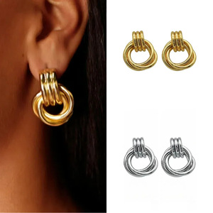 ต่างหูห่วงแบบซ้อนชั้น |   เครื่องประดับสเตนเลสสตีลชุบทอง 18K PVD กันน้ำ ป้องกันอาการแพ้ ทนทาน ดีไซน์โดดเด่นสำหรับผู้หญิงทันสมัย - Product Image 2
