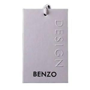 Atacado Etiquetas personalizadas para marca Etiquetas de roupas Marca Própria Tags de alta qualidade Trendy Textured Unique Design gramas papel