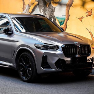 Vinilo de alto brillo para envoltura de vehículos, color gris carbón, PET de 7.5mil, con tecnología de liberación de aire y autoreparación, película para envoltura completa de automóviles, película que cambia de color. - Product Image 1