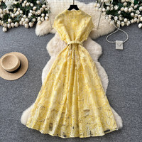 Robe élégante blanche en dentelle, coupe trapèze, sans manches, avec ceinture, pour femme, idéale pour les fêtes et le quotidien