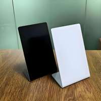 Support de Table NFC en PVC Personnalisable Prix Usine 213 Programmable Communication RFID 13,56 MHz Puce 1K Panneau de Menu Google Review