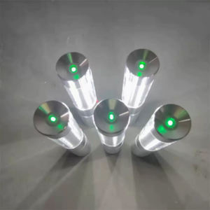 ホットな新しい人気のクラブバーパーティーイベントシャンパンボトルトッパー充電式レーザー<span class=keywords><strong>LED</strong></span>ボトルフラッシュスティック<span class=keywords><strong>LED</strong></span>スパークラーストロボバトン - Product Image 4