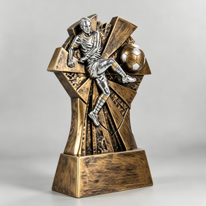Trophée de football en résine personnalisé pour compétitions sportives – Artisanat d'entreprise populaire - Product Image 6