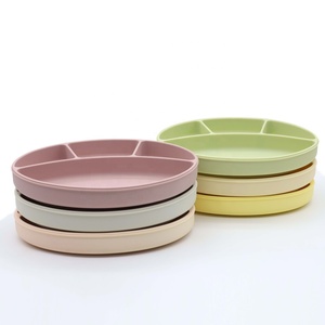 Platos de Silicona de Grado Alimenticio con Divisiones y Succión para Bebés, Set de Alimentación para Bebés, Platos de Entrenamiento de Silicona Antiderrames con Fuerte Succión - Product Image 3