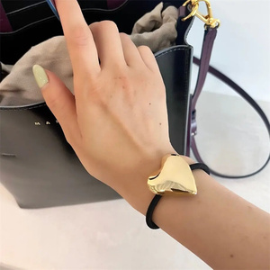 नई हृदय उच्च गुणवत्ता वाले उच्च लोचदार जस्ता मिश्र धातु 3.4 सेमी यूरोपीय और अमेरिकी फैशन हेयर बैंड महिलाओं के लिए सहायक उपकरण - Product Image 6