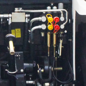 Tractor 4x4 de 180 CV con Transmisión 12+12 y Chasis ROPS para Terrenos Inclinados - Product Image 4