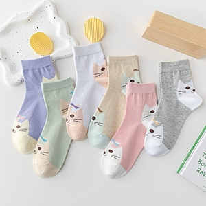 Eleganti <span class=keywords><strong>calzini</strong></span> a metà polpaccio da donna <span class=keywords><strong>con</strong></span> un simpatico volto di gatto, adatti per la primavera e l'estate - Product Image 1