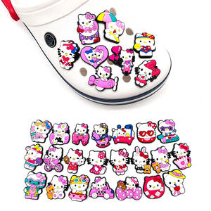 HY Venta al por Mayor, 30 Piezas, 1 Set, Nuevos Adornos de <span class=keywords><strong>Zapatos</strong></span> con Diseño de Hello Kitty, Accesorios de PVC <span class=keywords><strong>para</strong></span> Decorar <span class=keywords><strong>Zapatos</strong></span> - Product Image 2