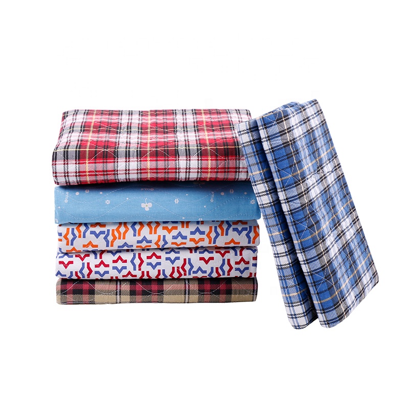 Tartan Pattern Washable Bed Pads Waterproof Incontinence Under Pads / Mats