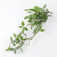 Décoration murale de plantes artificielles en gros, plantes suspendues au plafond