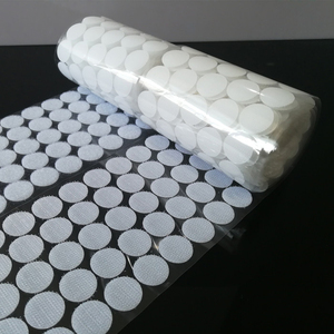 Dot <span class=keywords><strong>Hook</strong></span> <span class=keywords><strong>and</strong></span> <span class=keywords><strong>Loop</strong></span> Taman kanak-kanak buatan tangan warna-warni safir hijau hitam tali kabel 1 cm-3 cm bulat lengket gesper penyimpanan - Product Image 3