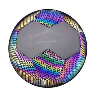 <span class=keywords><strong>Jeu</strong></span> réfléchissant officiel Ballon <span class=keywords><strong>de</strong></span> football lumineux Taille 5 Balones <span class=keywords><strong>de</strong></span> Futbol Sports d'entraînement Logo personnalisable en cuir PU PVC - Product Image 1