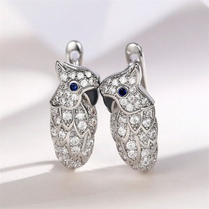 Orecchini a polsino vintage a forma di pappagallo da donna, accessori per l'orecchio a forma di animale per uso quotidiano - Product Image 1