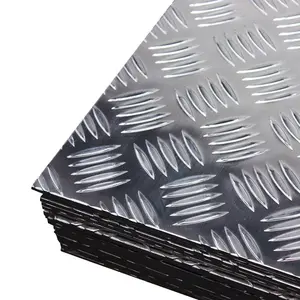 Chine fournisseur dx52d z140 en acier galvanisé fer à carreaux feuilles damier sol métal plaque d'acier à vendre