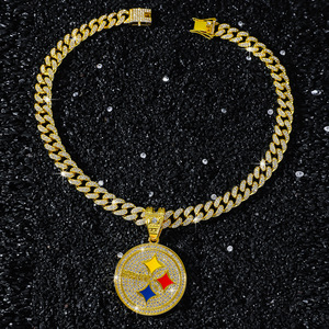 สร้อยคอจี้สไตล์ฮิปฮอปแบบใหม่ ดีไซน์สร้างสรรค์ ทำมือ เท่ห์ เรียบง่าย โลหะผสมประดับเพชรเทียม ชุบทอง สำหรับผู้ชาย - Product Image 5