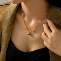Chaîne perlée incrustée de zircone cubique avec pendentif en pierre naturelle collier en acier inoxydable sous-titre: