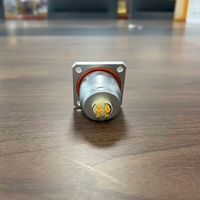 Conector Industrial Hembra con Brida Impermeable IP67 Serie REUNION 1K, 2K, Conector Automotriz