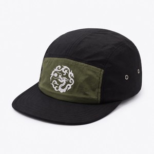 Casquette de camionneur à 5 panneaux en polyester recyclé avec logo personnalisé, panneau avant plat, réversible et ajustable - Product Image 1