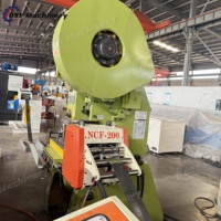 Máquina automática de control PLC para perfiles en L de acero galvanizado (GI) y PPGI de 0.4-1.2mm para sistemas de techo y tabiques de paneles de yeso