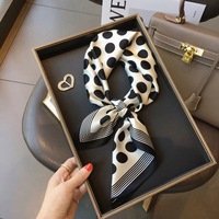 Foulard carré 100 % soie de mûrier satinée pour femme, imprimé pois classique, vintage, élégant, pour la tête, le cou, les cheveux, ou comme accessoire de sac