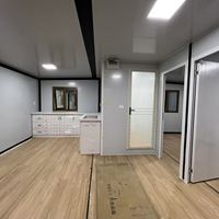 Maison conteneur en acier pliable à double aile, durable et écologique, avec un design contemporain pour une utilisation en extérieur