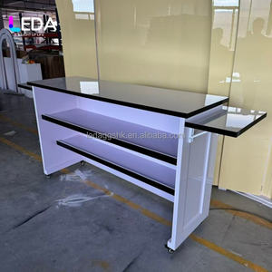 Carrito de Dulces Metálico Moderno LEDA, Nuevo, con Logotipo Personalizado, Color Blanco, Mesa de Bar Móvil con Ruedas para Eventos y Fiestas - Product Image 3
