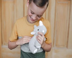 Juguete de Peluche de Rinoceronte 3D al por Mayor, Lindo Animal de Peluche de Dibujos Animados Safati, Muñecos Promocionales para Bebés Recién Nacidos - Product Image 2