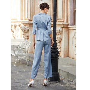 Set di <span class=keywords><strong>blazer</strong></span> in poliestere blu chiaro Set di <span class=keywords><strong>blazer</strong></span> bianchi personalizzati completo <span class=keywords><strong>blazer</strong></span> e pantaloni per abiti da donna - Product Image 5