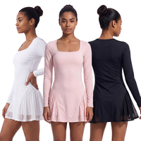 Robe décontractée d'extérieur pour femme avec logo personnalisé, couleur unie, col carré, manches longues, empiècements en maille respirante, séchage rapide, jupe de tennis