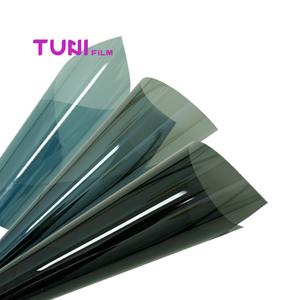 Film de fenêtre de voiture à haute isolation <span class=keywords><strong>thermique</strong></span> Ultra HD de qualité supérieure, film solaire VLT 75% IRR 95% UVR 99% facile à installer avec garantie de 8 ans - Product Image 1