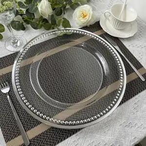 Benutzer definierte 13 Zoll Vintage Party Bankett Kunststoff Perlen Klare Tisch Ladesc halen mit Silber rand für Hochzeits essen Empfang