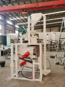 Tự động rang hạt hướng dương lột máy có hương vị muối hạt giống Peeler Máy bóc vỏ hạt hướng dương giá - Product Image 5