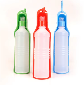 Portable Pet Water <b>Bottle</b> Leak Proof <b>Dog</b> Travel Water Dispenser Plastic <b>Drinking</b> <b>Bottle</b> for Outdoor Walking With Hook Design - Product Image 4