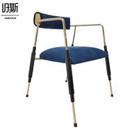 Chaise de salle à manger industrielle de luxe bleu-or contrastant, lignes rétro, style moderne, pour restaurants et magasins branchés