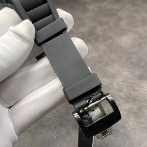 Reloj con simulador de buceo de estilo de alta gama, equipado con un movimiento automático de lujo para hombre, fabricado en una fábrica de primera categoría. - Product Image 3