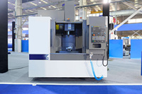 Centre d'usinage vertical CNC chinois DL DMTG Genertec VMC855 à 4 axes pour la fabrication de pièces aérospatiales