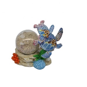 Tùy Chỉnh Tự Làm Trang Chủ Trang Trí Hải Lý Thuyền Thuyền Bánh Xe Cá Heo Bức Tượng Nước Globe Lưu Niệm Nhựa Tự Nhiên Seashell Cát Globe - Product Image 1