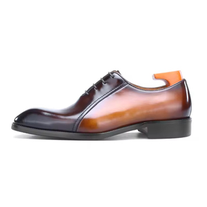 Chaussures habillées en cuir véritable pour hommes de luxe, à bout brogue, à enfiler, avec pompon, mocassins légers pour mariage, affaires, occasions formelles - Product Image 1