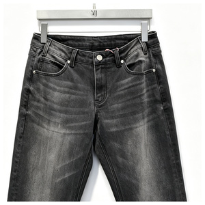 Jeans Neri da <span class=keywords><strong>Donna</strong></span> a Gamba Dritta con Lavaggio Vintage Effetto Consumato - Product Image 3