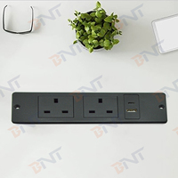 Prix d'usine Hot Premium Qualité UK Standard Multiprises Conception Encastrée Prise Murale Rallonge Bureau Table Canapé