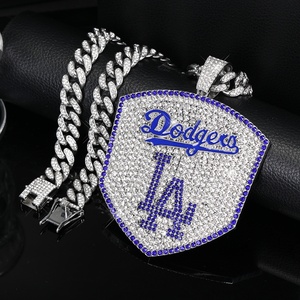 สร้อยคอจี้แชมป์ LA Dodgers ลดราคาพิเศษ สำหรับทุกเพศ ชุบทอง/เงิน  พร้อมสายคิวบาลิงค์  ของขวัญสำหรับแฟนกีฬา - Product Image 2