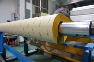 9*11 Zoll Schleifpapier Trockene Blätter P40-P240 Körnung Holz Sandpapier für Metalls chleifen Automobil Polieren Gelbes Sandpapier - Product Image 4