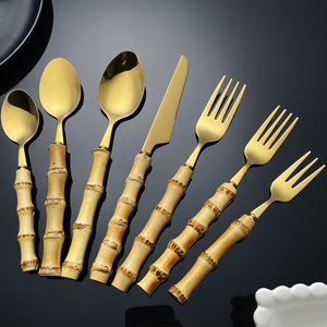 Ensemble de <span class=keywords><strong>couverts</strong></span> en <span class=keywords><strong>bambou</strong></span> Ensemble de vaisselle en acier inoxydable 18/8 Ustensiles naturels <span class=keywords><strong>Couverts</strong></span> Cuillère Fourchette Couteaux <span class=keywords><strong>Couverts</strong></span> <span class=keywords><strong>Manche</strong></span> en <span class=keywords><strong>bambou</strong></span> - Product Image 4
