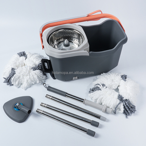 HOLAMOPA Mop Rotante a 360° con Testa Triangolare, Set con Secchio e Pedale, Mop in Microfibra Facile da Spostare <span class=keywords><strong>per</strong></span> <span class=keywords><strong>Pulizie</strong></span> Domestiche - Product Image 3