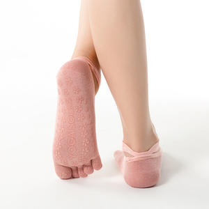 Chaussettes de Pilates de Yoga antidérapantes sans orteils ou orteils Chaussettes d'entraînement antidérapantes Pilates, <span class=keywords><strong>Barre</strong></span>, Ballet, Bikram avec poignées - Product Image 2