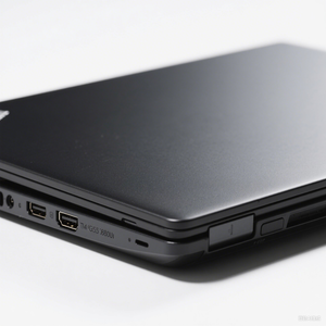 Portátiles empresariales ThinkPad R5 <span class=keywords><strong>6850U</strong></span> 32GB - Product Image 6