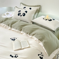Ensembles en coton panda heureux de couleur personnalisée avec drap housse housse de couette drap plat taie d'oreiller pour hôtel pour la maison