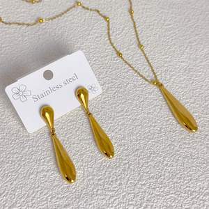 สร้อยคอพร้อมจี้รูปหยดน้ำสแตนเลสสตีลชุบทอง 18K กันน้ำ - Product Image 3